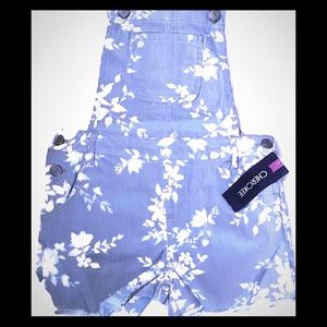 L Cherokee Girls Shorts with Suspenders